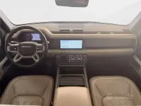 Usata Land Rover Defender First Edition 239 CV (175 kW) 2020 Verde SUV