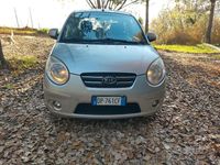 Usata Kia Picanto LX 60 CV (44 kW) 2008 Grigio Utilitaria
