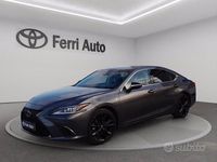 Usata Lexus ES300H 218 CV (160 kW) 2023 Grigio Berlina
