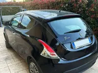 Usata Lancia Ypsilon 69 CV (50 kW) 2016 Nero Utilitaria
