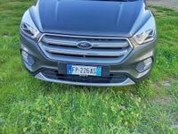Usata Ford Kuga Titanium 120 CV (88 kW) 2018 Grigio SUV