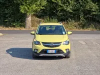 Usata Opel Karl Rocks 75 CV (55 kW) 2018 Giallo Utilitaria