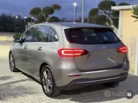 Usata Mercedes B180 116 CV (85 kW) 2020 Grigio Utilitaria