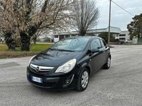 Usata Opel Corsa Cosmo 75 CV (55 kW) 2012 Berlina