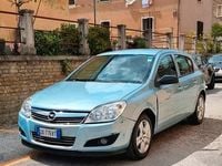 Usata Opel Astra 2009 Blu Berlina