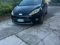 Usata Ford Fiesta 68 CV (50 kW) 2010 Nero Berlina