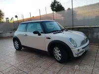 Usata Mini Cooper 116 CV (85 kW) 2004 Utilitaria