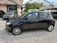 Usata Lancia Ypsilon 69 CV (50 kW) 2015 Nero Utilitaria