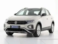 Usata VW T-Roc Life 116 CV (85 kW) 2023 Grigio SUV