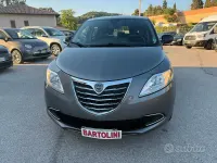 Usata Lancia Ypsilon Gold 69 CV (50 kW) 2015 Grigio Utilitaria