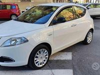 Usata Lancia Ypsilon Gold 69 CV (50 kW) 2014 Bianco Utilitaria