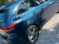 Usata Mercedes B180 Executive 116 CV (85 kW) 2019 Blu Monovolume