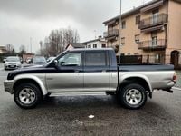Usata Mitsubishi L200 116 CV (85 kW) 2005 Blu Pick-up