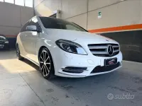 Usata Mercedes B200 Premium 136 CV (100 kW) 2013 Bianco Utilitaria