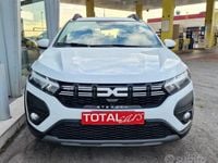 Usata Dacia Sandero Expression 101 CV (74 kW) 2024 Bianco pastello Berlina