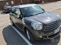 Usata Mini Cooper Countryman 111 CV (81 kW) 2014 Marrone SUV