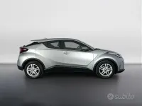 Usata Toyota C-HR Business Edition 122 CV (89 kW) 2022 Argento SUV