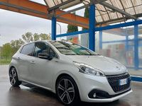Usata Peugeot 208 GT-line 102 CV (75 kW) 2019 Bianco Utilitaria