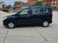 Usata Dacia Dokker Lauréate 90 CV (66 kW) 2017 Blu Monovolume