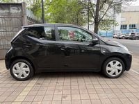 Usata Toyota Aygo Business Edition 69 CV (50 kW) 2018 Nero Utilitaria