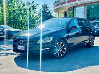 Usata Volvo V60 Dynamic 150 CV (110 kW) 2017 Nero Station wagon