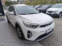 Usata Kia Stonic Style 82 CV (60 kW) 2022 Bianco SUV