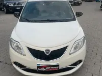 Usata Lancia Ypsilon 69 CV (50 kW) 2015 Bianco Utilitaria