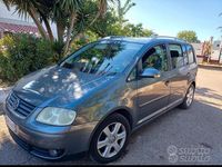 Usata VW Touran 2004 Grigio Monovolume