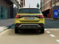 Nuova VW T-Cross Life 116 CV (85 kW) 2026 Grape yellow SUV