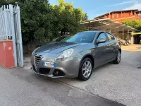 Usata Alfa Romeo Giulietta Distinctive 120 CV (88 kW) 2012 Grigio Utilitaria