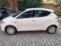 Usata Lancia Ypsilon Gold 69 CV (50 kW) 2012 Bianco Utilitaria