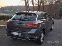 Usata VW T-Roc Business 150 CV (110 kW) 2021 Grigio SUV
