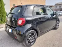 Usata Smart ForFour Prime 71 CV (52 kW) 2015 Nero Utilitaria
