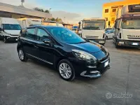 Usata Renault Scénic Luxe 110 CV (80 kW) 2012 Nero Monovolume