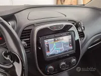 Usado Renault Captur 90 CV (66 kW) 2018 Gris SUV