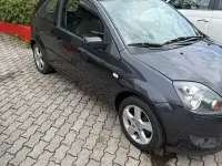 Usata Ford Fiesta Ambiente 75 CV (55 kW) 2007 Utilitaria