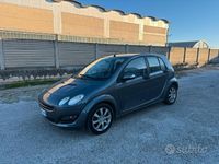 Usata Smart ForFour 95 CV (69 kW) 2005 Grigio Utilitaria