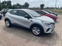 Usata Renault Captur 101 CV (74 kW) 2023 Grigio SUV