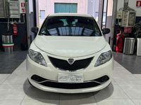 Usata Lancia Ypsilon 69 CV (50 kW) 2016 Bianco Utilitaria
