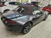 Usata Mazda MX5 Kazari 184 CV (135 kW) 2024 Grigio Cabrio