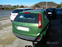 Usata Ford Fiesta 68 CV (50 kW) 2006 Verde Utilitaria