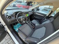Usata MG ZS Comfort 106 CV (77 kW) 2024 Bianco Berlina