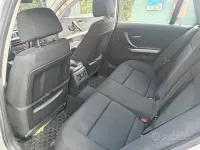 Usata BMW 318 143 CV (105 kW) 2010 Grigio Station wagon