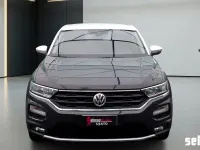 Usata VW T-Roc Style 150 CV (110 kW) 2018 Grigio/tetto bianco SUV