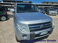 Usata Mitsubishi Pajero Intense 200 CV (147 kW) 2010 Grigio metallizzato SUV