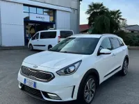 Usata Kia Niro Style 105 CV (77 kW) 2018 Bianco SUV