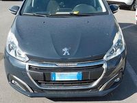 Usata Peugeot 208 82 CV (60 kW) 2017 Blu Utilitaria