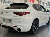 Usata Alfa Romeo Stelvio Veloce 209 CV (153 kW) 2022 Bianco SUV
