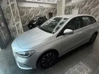 Usata Mercedes B180 116 CV (85 kW) 2022 Grigio Utilitaria