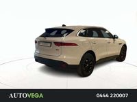 Usata Jaguar F-Pace Chequered Flag 180 CV (132 kW) 2019 Vari colori pastello SUV